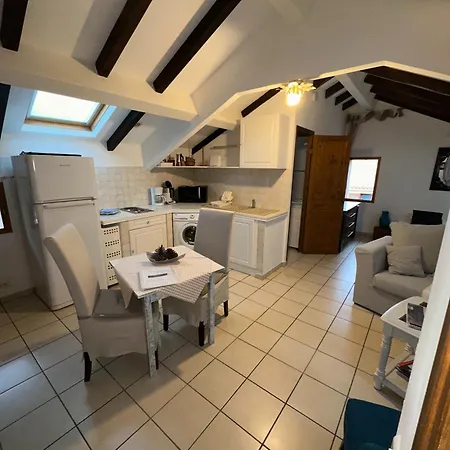 Le Petit Nid D'amour Meuble Tourisme 3 Etoiles Poggio 아파트 *