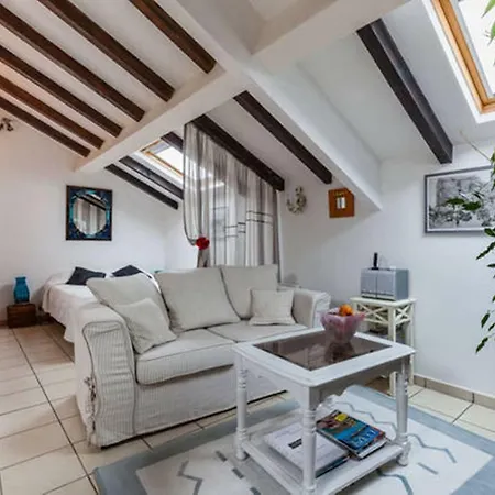 Le Petit Nid D'amour Meuble Tourisme 3 Etoiles Poggio