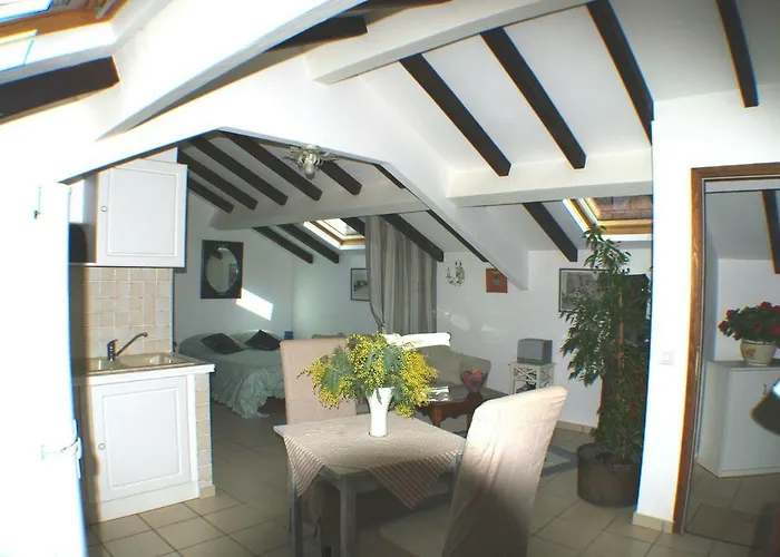 Le Petit Nid D'amour Meuble Tourisme 3 Etoiles Poggio